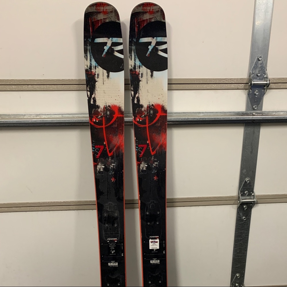 Women’s Skis